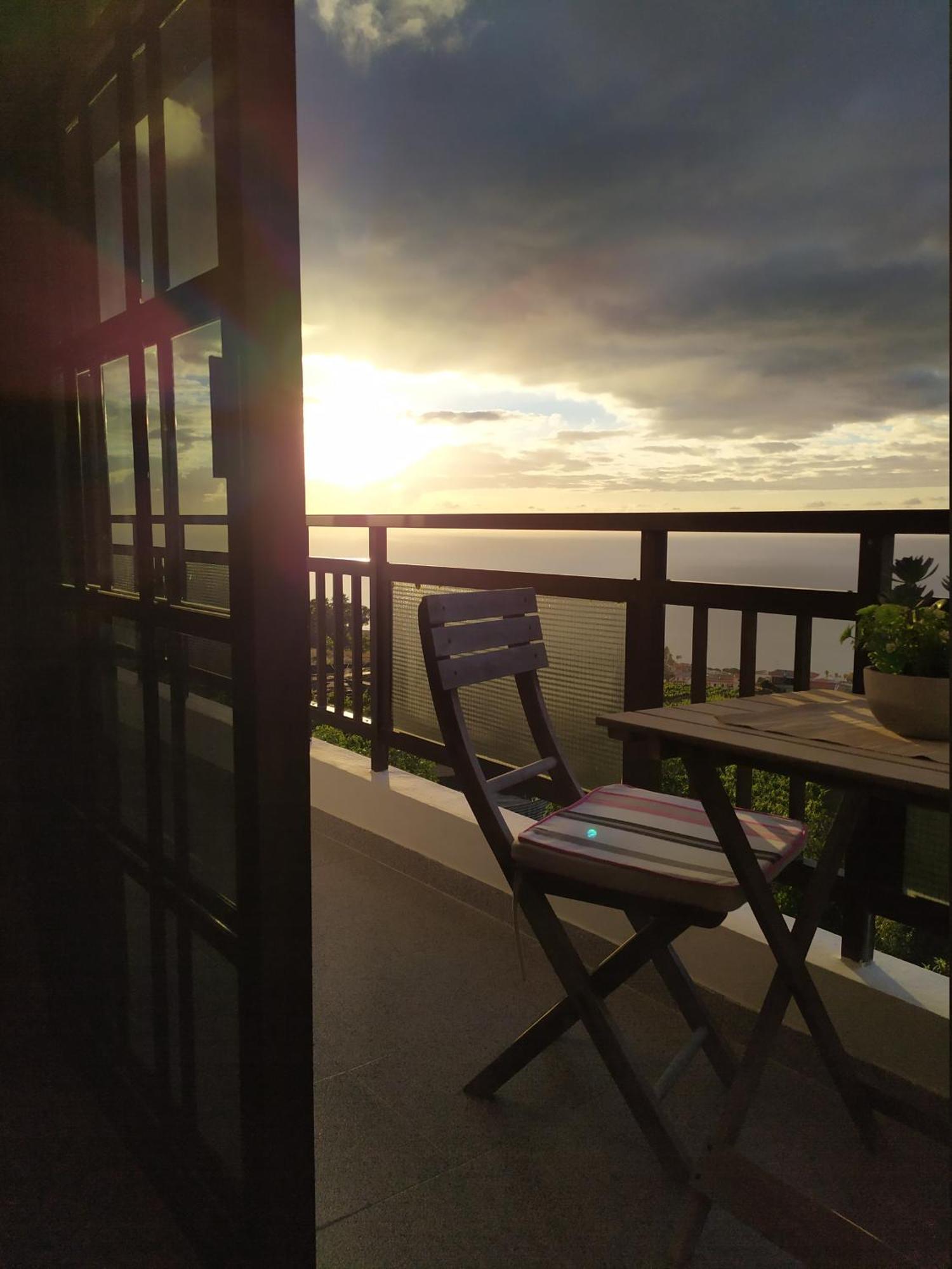 Los atardeceres más bellos del El Sauzal Exterior foto